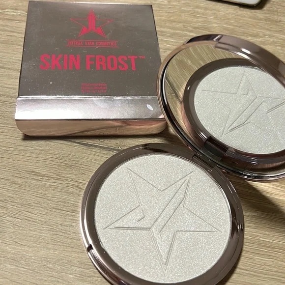 Jeffree Star Ice Crystal Ball Highlighter - Picture 2 of 3